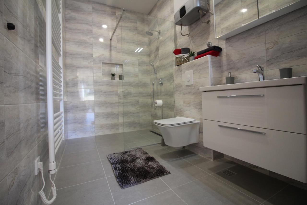 Apartamento Makarska Centre1Free Parking 1 Floor Exterior foto