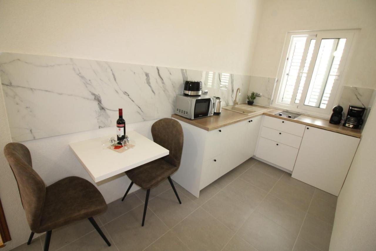 Apartamento Makarska Centre1Free Parking 1 Floor Exterior foto